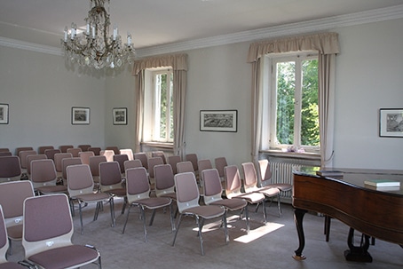 Klavierzimmer. Foto: Karin Schönert, Landratsamt Rosenheim